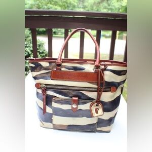 Dooney & Bourke Florentine tote bag